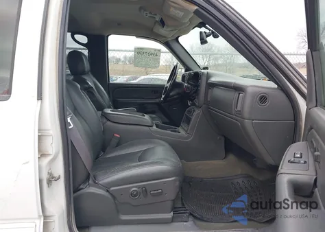 2005 Chevrolet Silverado 2500Hd Lt z USA, uszkodzony, nr VIN 1GCHK23255F855867